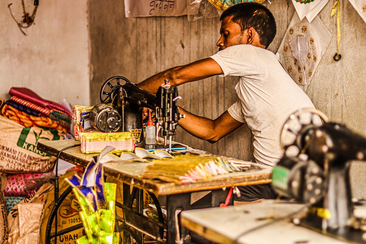 entdecken sie professionelles tailoring für individuelle mode: maßanfertigungen, erstklassige stoffe und perfekte passform – für einen einzigartigen stil und höchsten komfort.