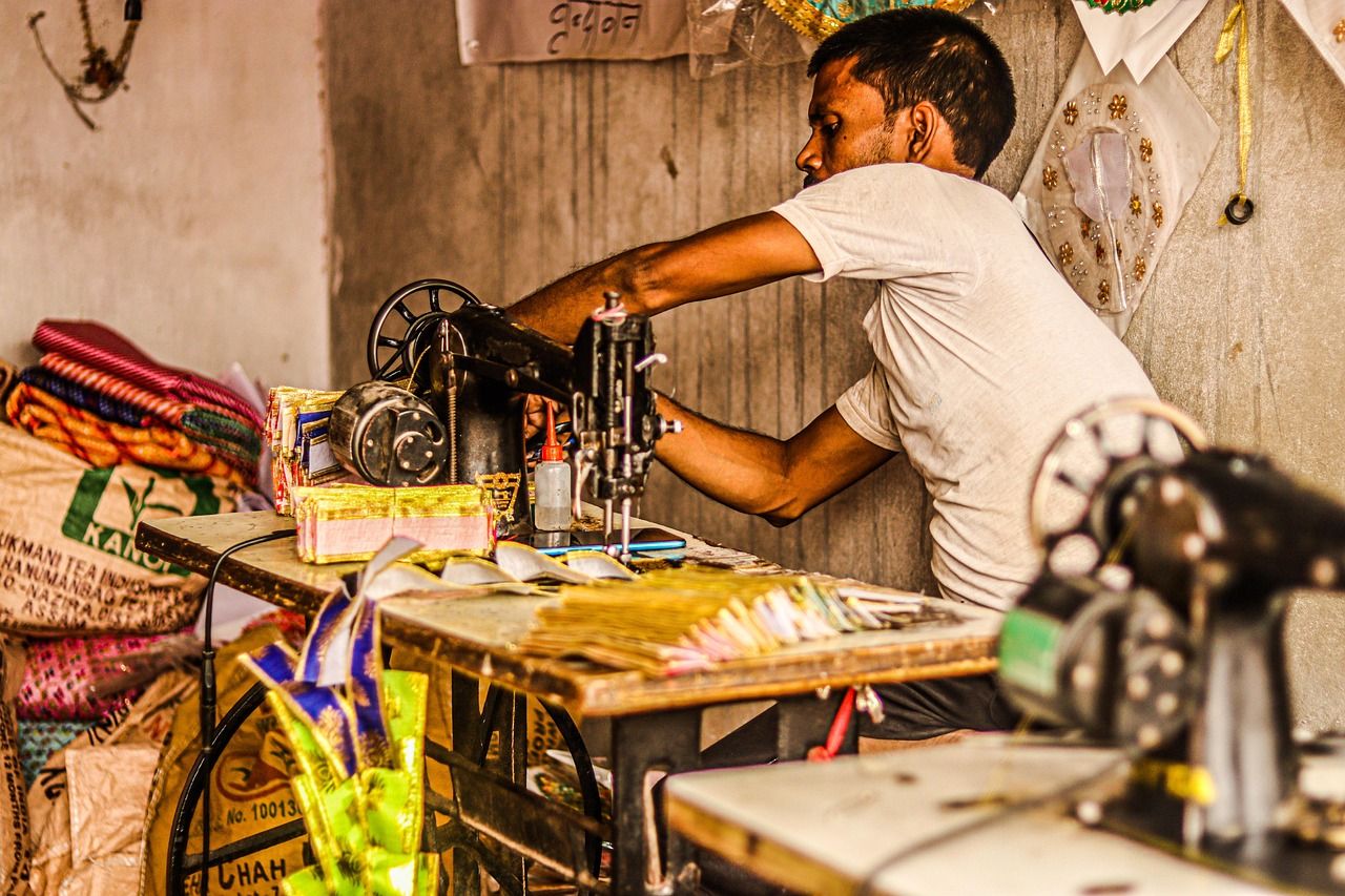 entdecken sie professionelles tailoring für individuelle mode: maßanfertigungen, erstklassige stoffe und perfekte passform – für einen einzigartigen stil und höchsten komfort.